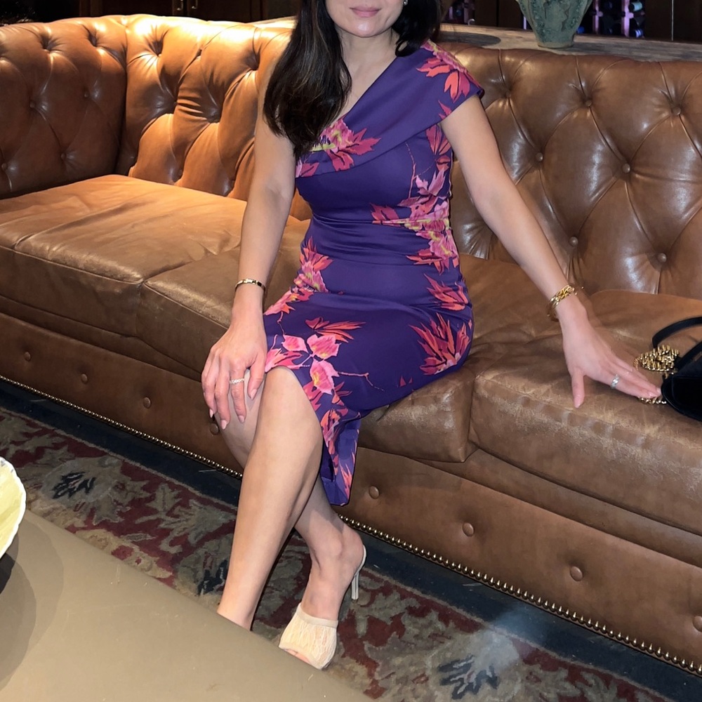 Dress - Picture 4 of 4